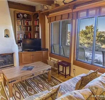 Artist Road #31 Two-bedroom Apartment Santa Fe